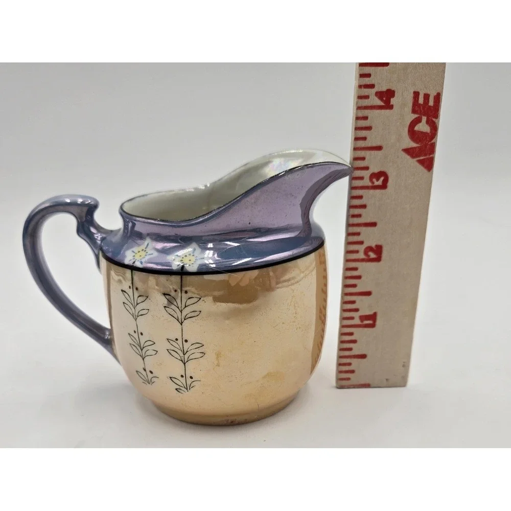 Unmarked no lid